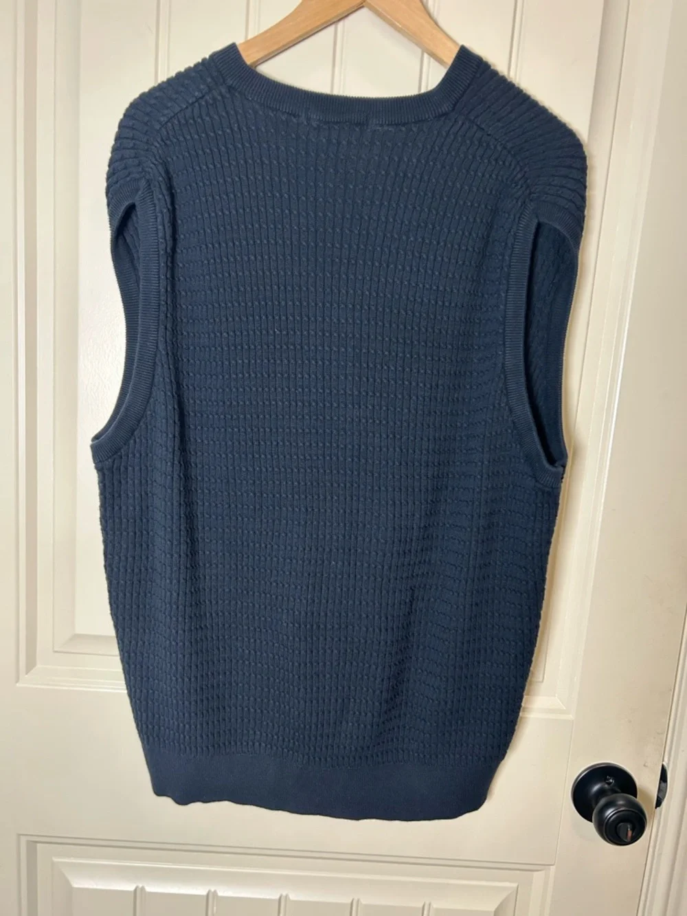 Fairway Outfitters Men's Navy Cable Knit Golf Vest Sweater Preppy V- Neck logo L - Picture 2 of 7